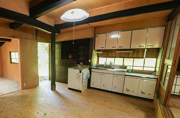 キッチン　ビフォー