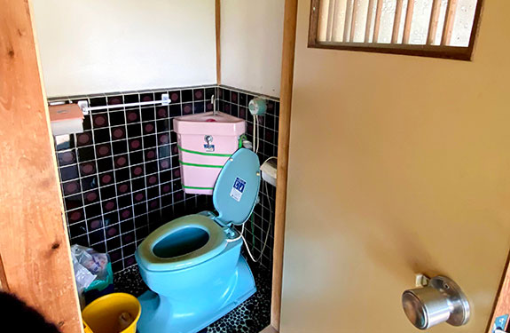 トイレ・洗面　ビフォー